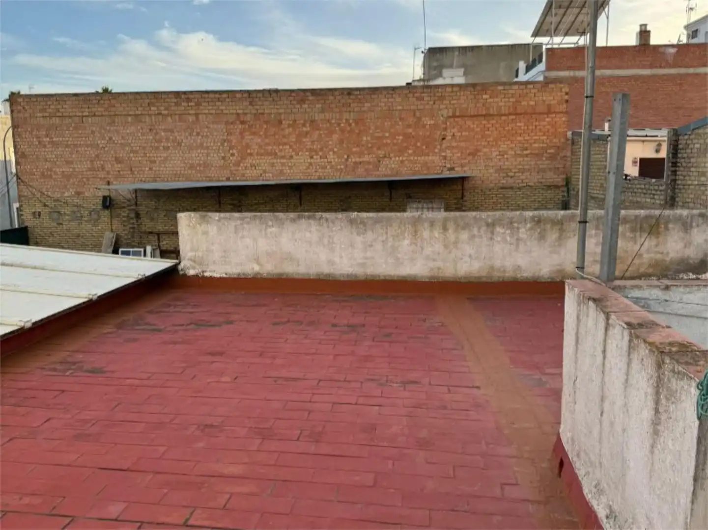 Terrassa de Planta baixa en venda en Brenes amb Aire condicionat, Traster i Moblat