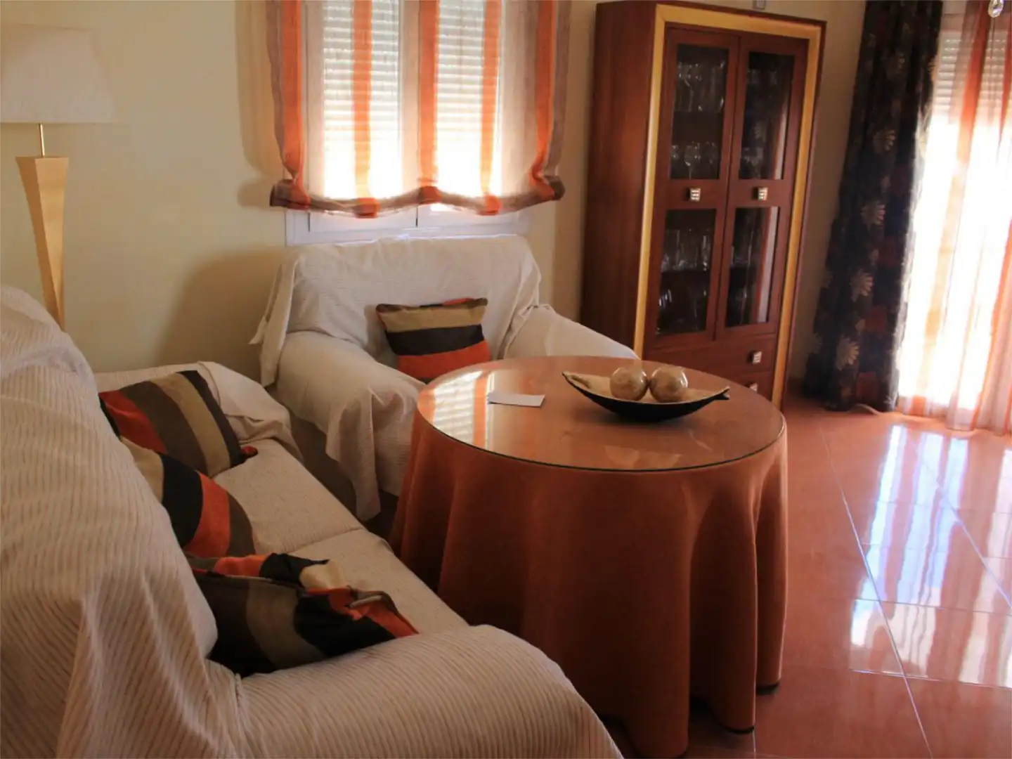 Piso en venta en Calle Historiador Tomas Quesada, 11, Huelma Habitación de Piso en venta en Huelma con Terraza, Trastero y Parking comunitario