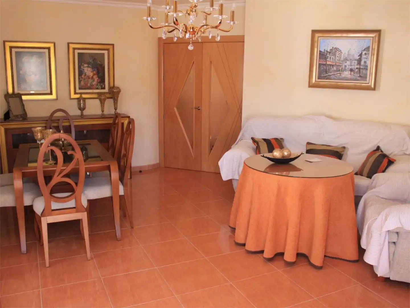 Piso en venta en Calle Historiador Tomas Quesada, 11, Huelma Habitación de Piso en venta en Huelma con Terraza, Trastero y Parking comunitario