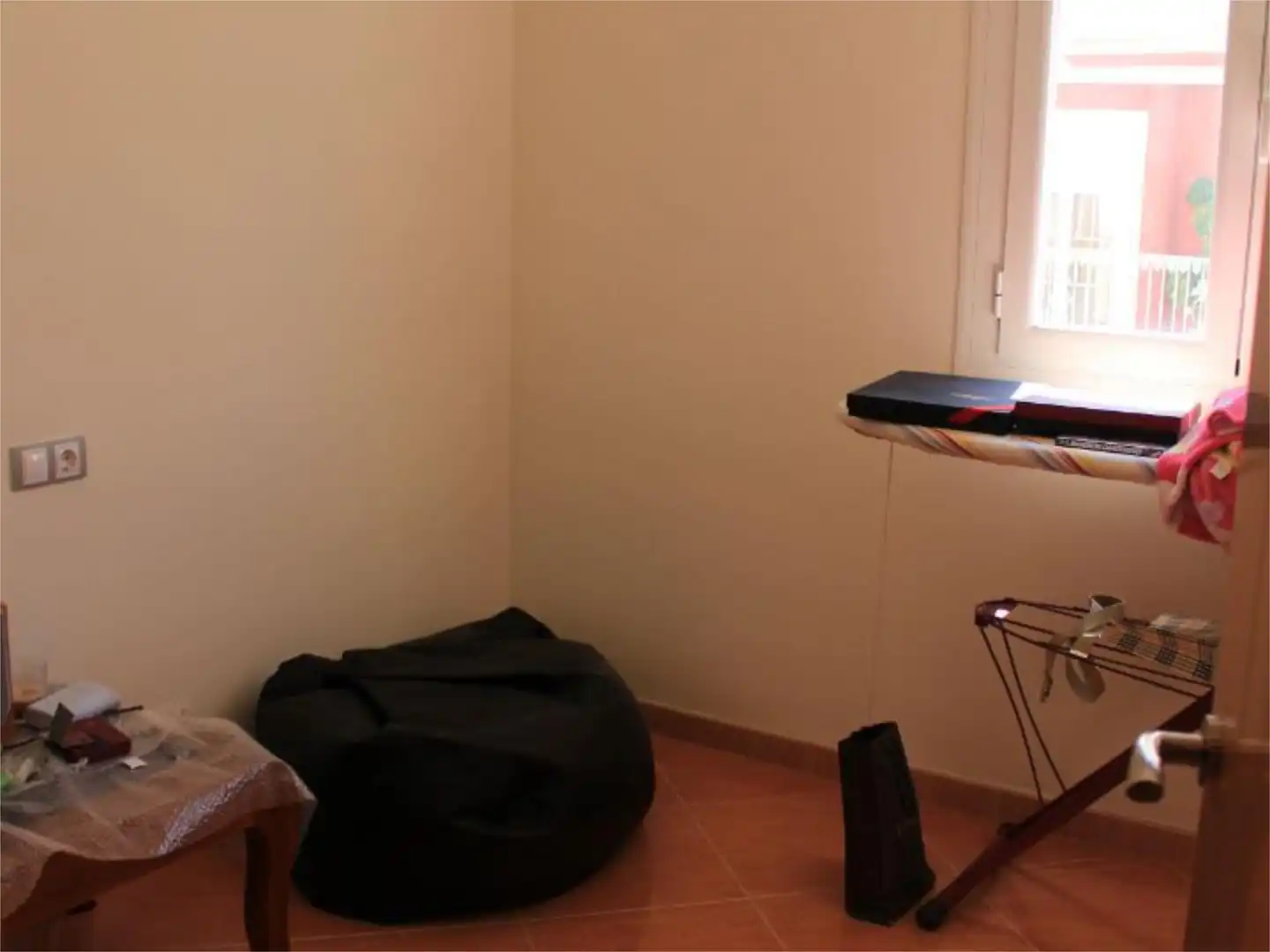 Piso en venta en Calle Historiador Tomas Quesada, 11, Huelma Habitación de Piso en venta en Huelma con Terraza, Trastero y Parking comunitario