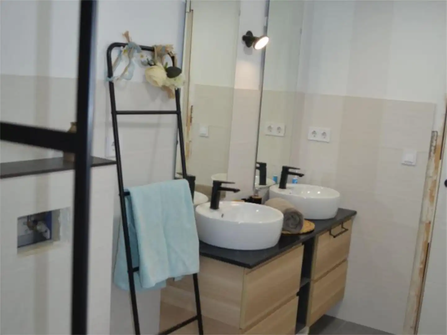 Piso en venta en Carrer Enric Morera, 21, L'Ametlla del Vallès Baño de Piso en venta en L'Ametlla del Vallès con Aire acondicionado, Terraza y Balcón
