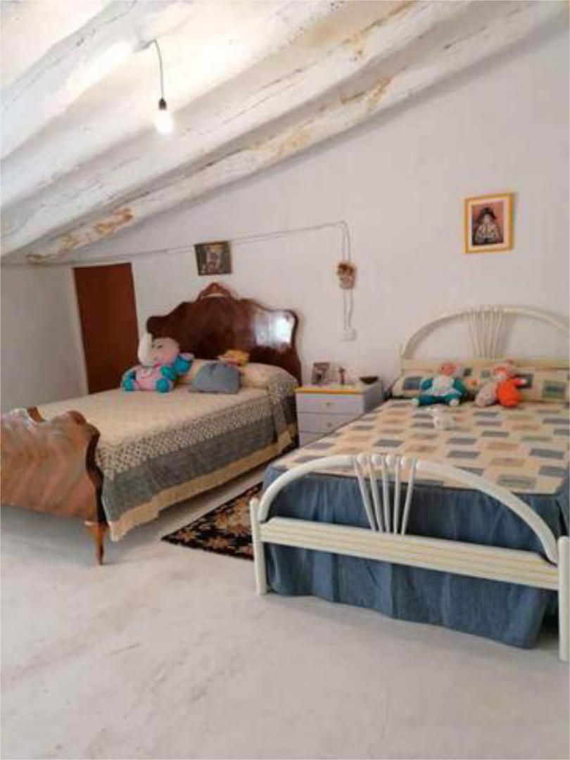 Dormitori de Casa o xalet en venda en Carballo amb Jardí privat, Traster i Moblat