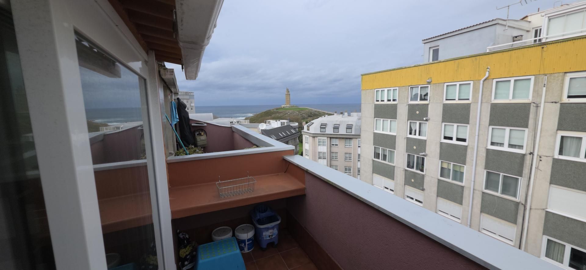 Terrassa de Pis de lloguer en A Coruña Capital  amb Calefacció, Terrassa i Forn