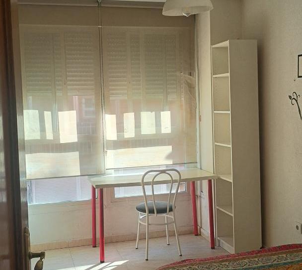 Photo 1 of Study to share in Calle del Humilladero, 9, Centro, Madrid