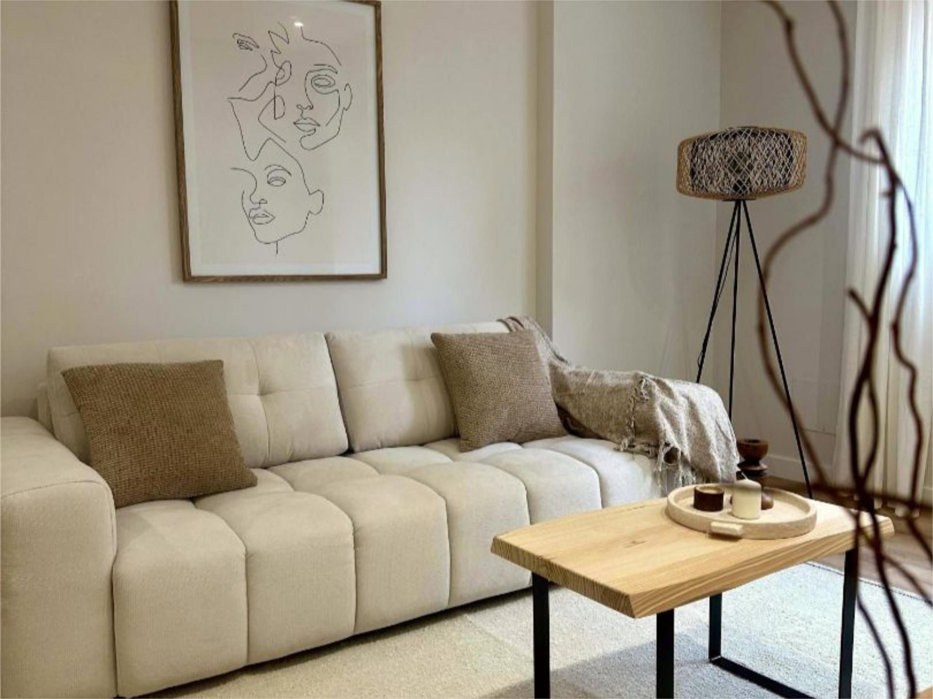 Living room of Flat for sale in Salamanca Capital  with Heating, Private garden and Parquet flooring