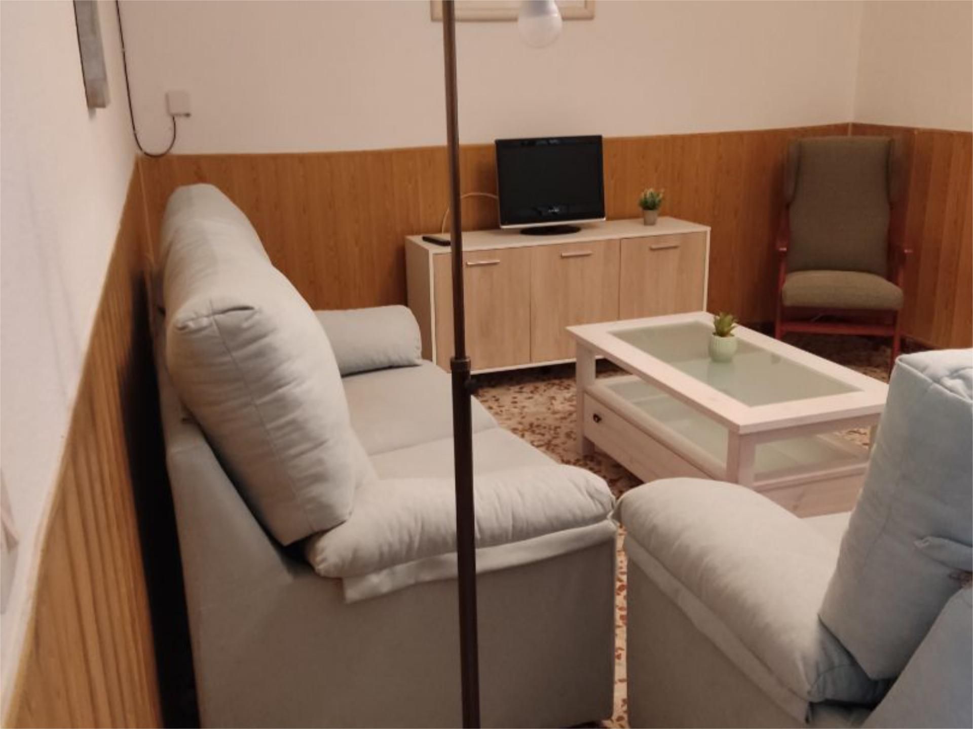 Sala de estar de Planta baja de alquiler en Carmona