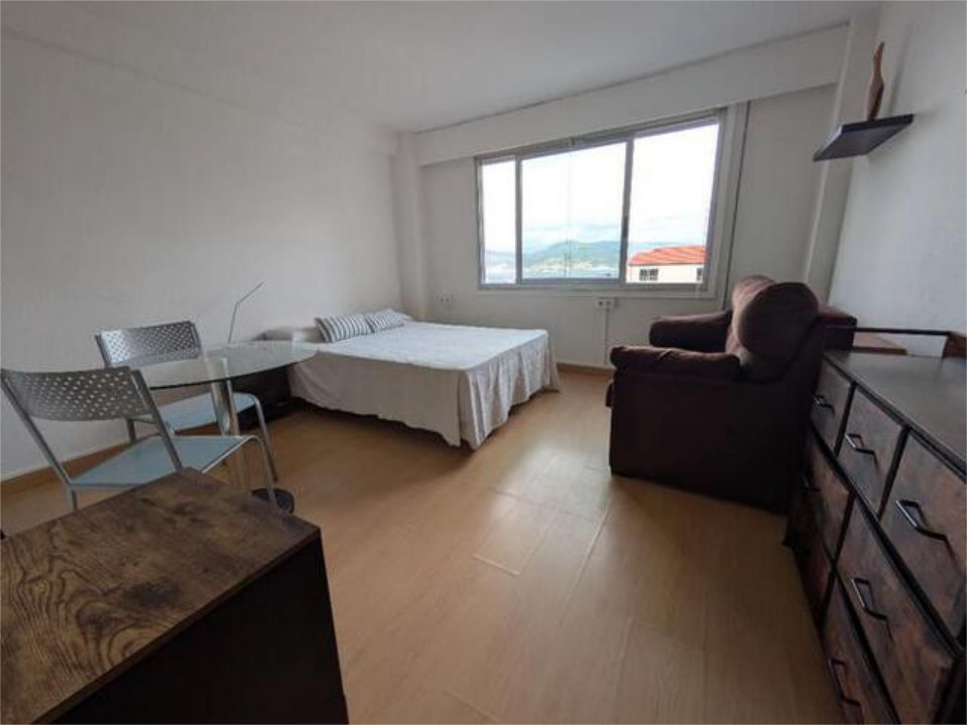 Estudi de lloguer a Plaza España - Corte Inglés Dormitori de Estudi de lloguer en Vigo amb Calefacció i Moblat