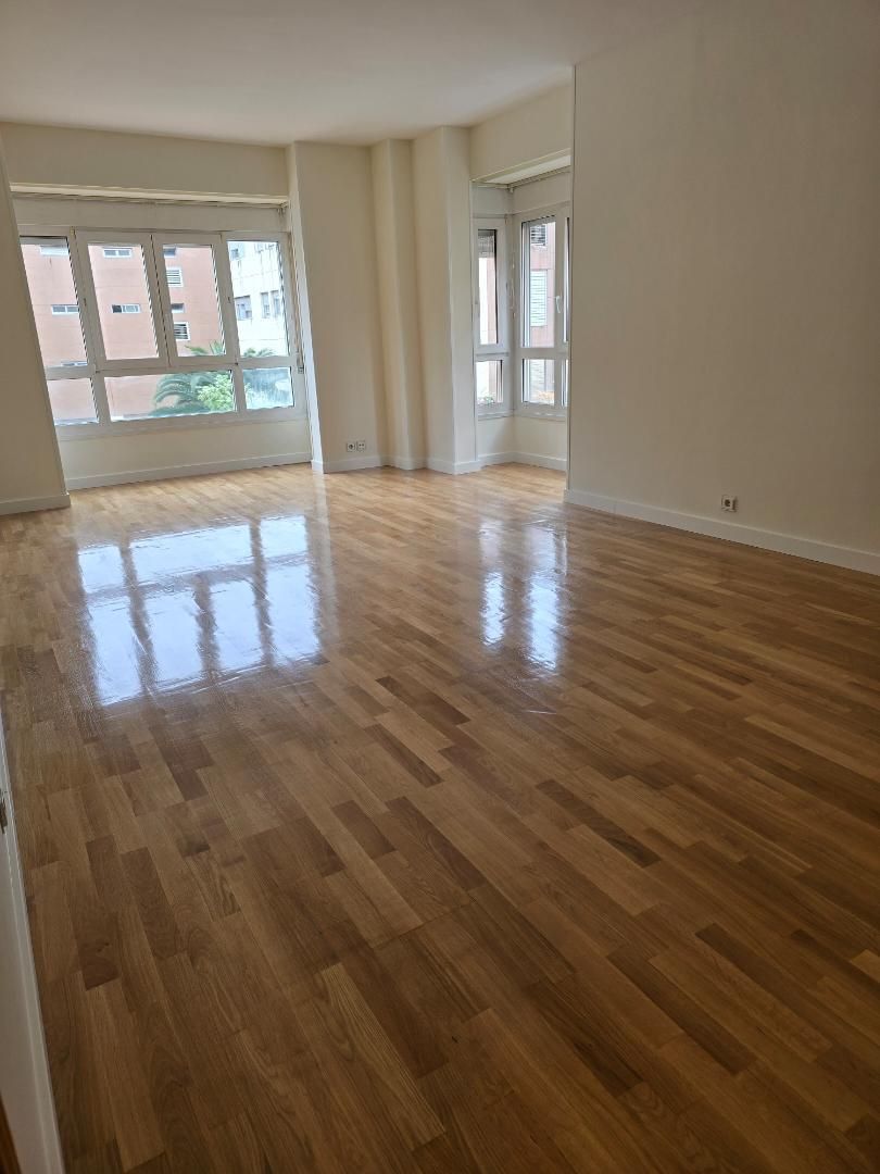 Flat to rent in Calle de López de Aranda, 16, Quintana Flat to rent in Madrid Capital with Air Conditioner, Heating and Parquet flooring