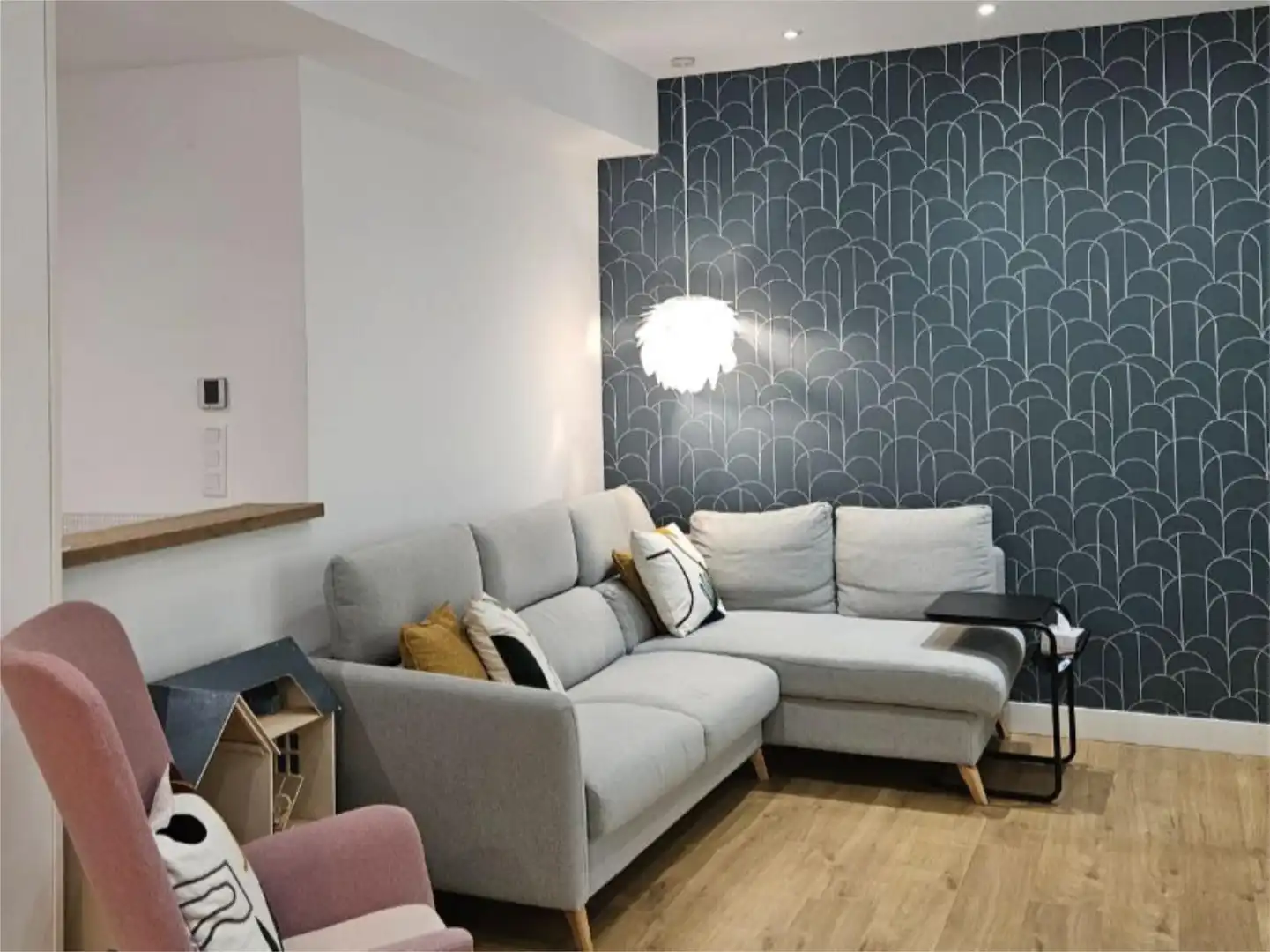 Flat for sale in Argüelles Living room of Flat for sale in Madrid with Air Conditioner, Heating and Storage room