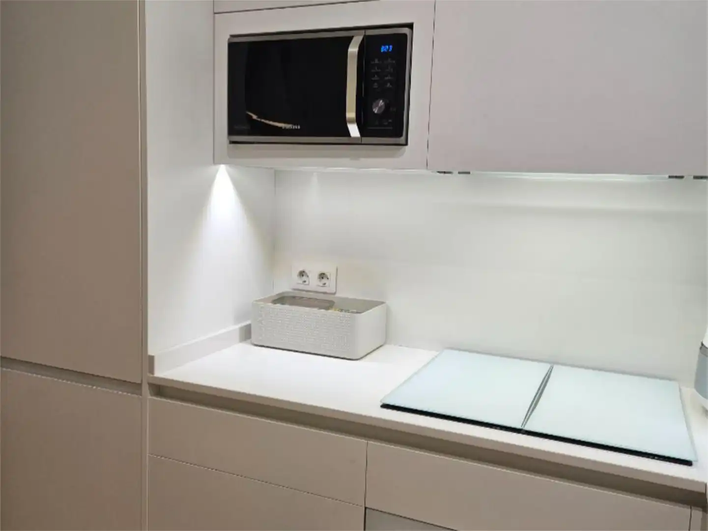 Flat for sale in Argüelles Kitchen of Flat for sale in Madrid with Air Conditioner, Heating and Storage room