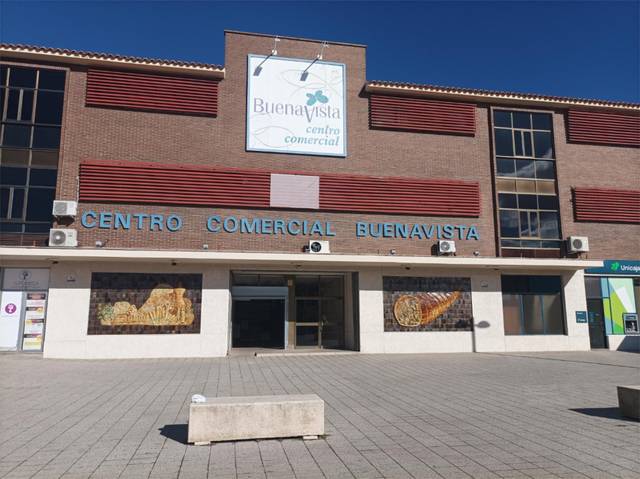 Local comercial en Alquiler en Ronda Buenavista, 6 en Buenavista - Valparaíso - La Legua