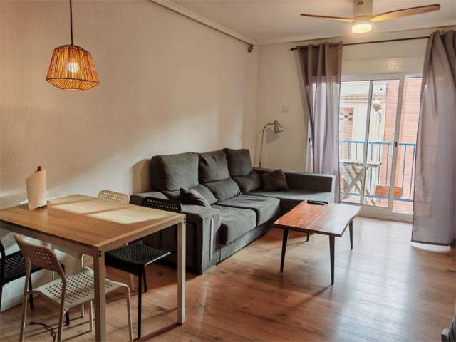 Piso en Venta en Carrer de Marcelino Oreja, 9 en Juzgados