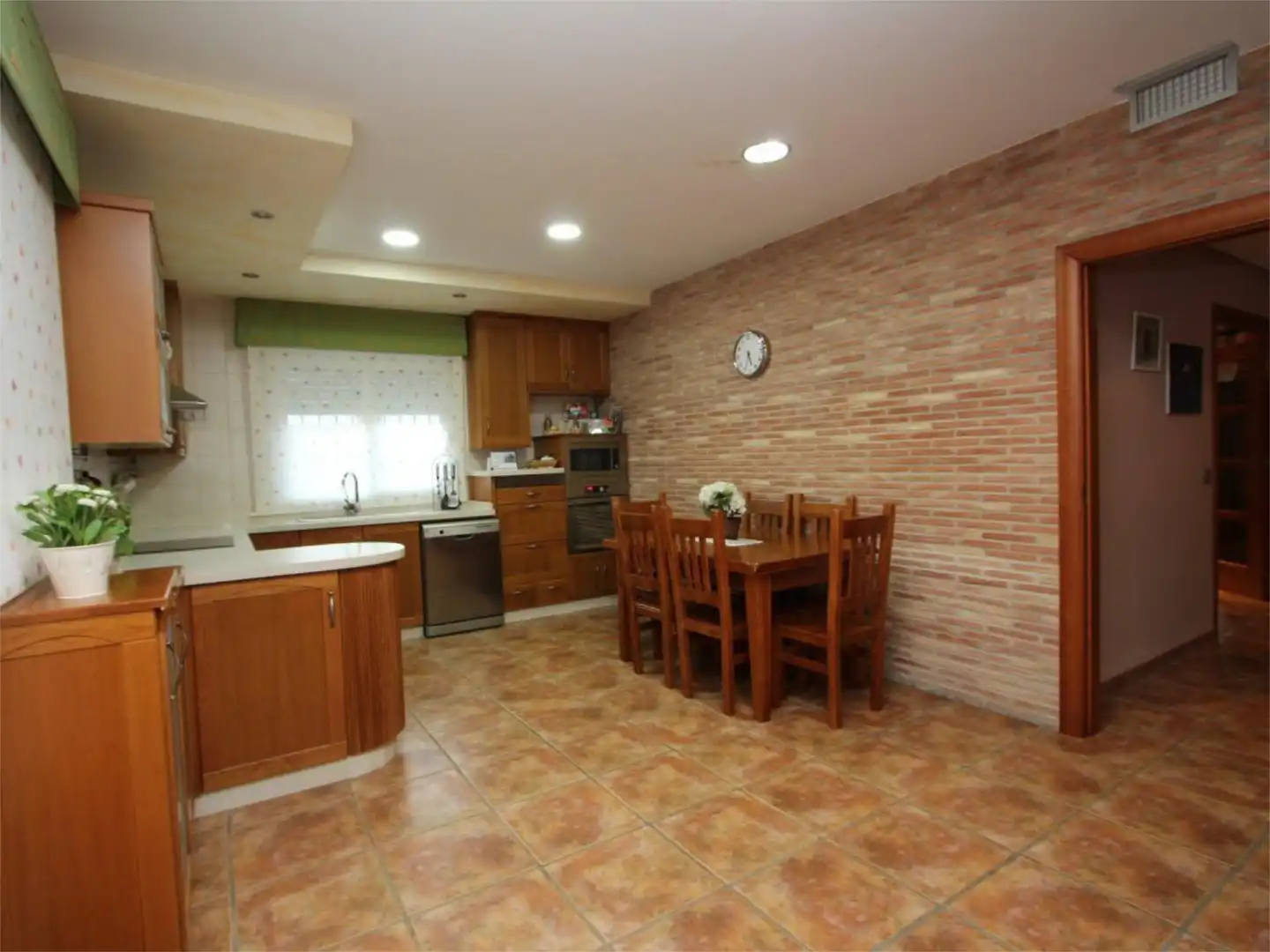 Piso en venta en Calle los Caprichos, Los Belones Cocina de Piso en venta en Cartagena con Aire acondicionado, Calefacción y Jardín privado