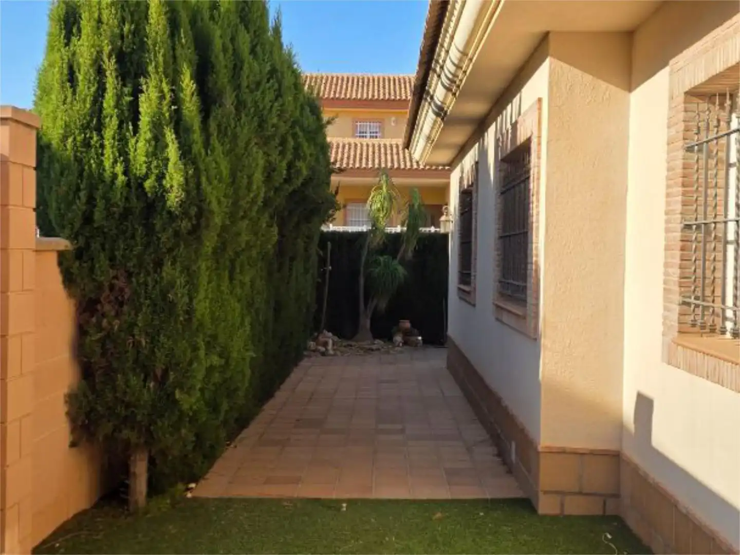 Piso en venta en Calle los Caprichos, Los Belones Jardín de Piso en venta en Cartagena con Aire acondicionado, Calefacción y Jardín privado