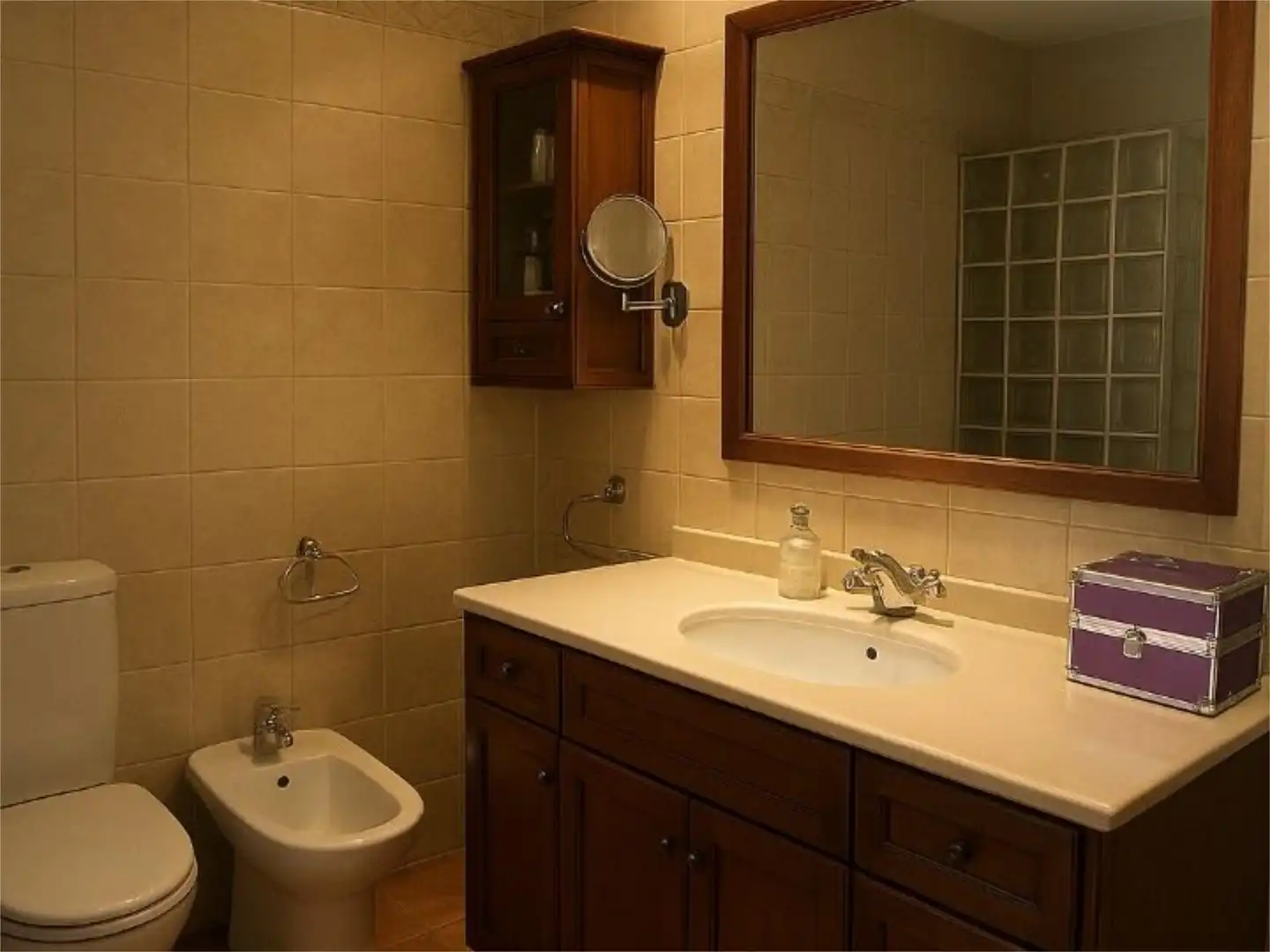 Piso en venta en Calle los Caprichos, Los Belones Baño de Piso en venta en Cartagena con Aire acondicionado, Calefacción y Jardín privado