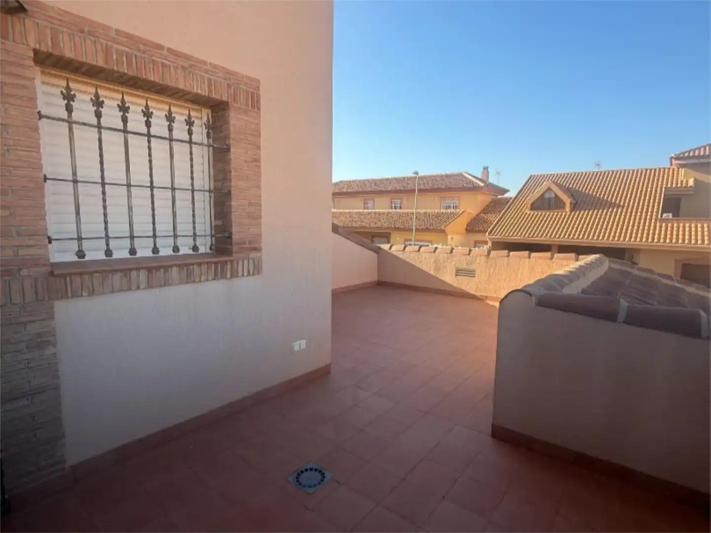 Piso en venta en Calle los Caprichos, Los Belones Terraza de Piso en venta en Cartagena con Aire acondicionado, Calefacción y Jardín privado