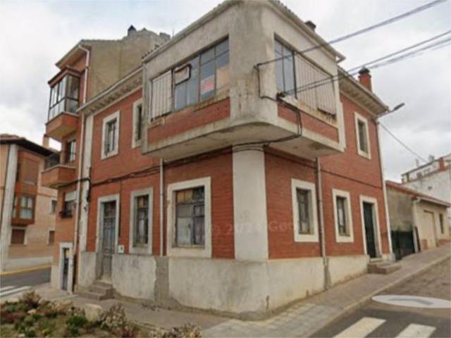 Casa adosada en Venta en Calle Vista Alegre, 17 en Saldaña