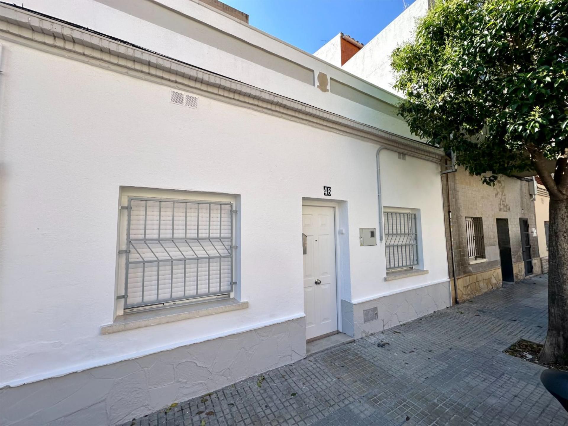 Casa adosada de lloguer a Carrer de Santes Creus, 48, Centre Vista exterior de Casa adosada de lloguer en Reus amb Aire condicionat, Calefacció i Terrassa
