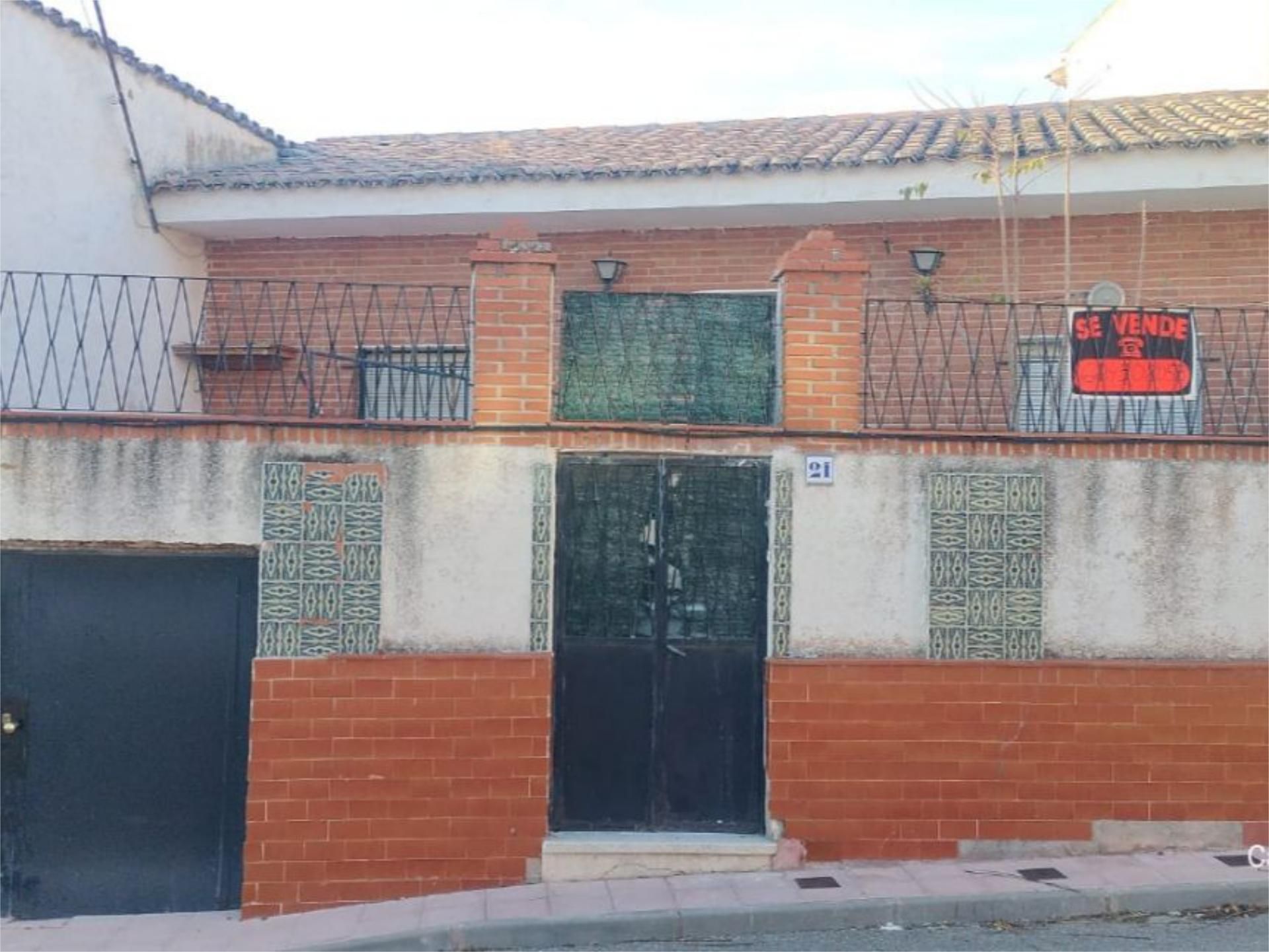 Casa o xalet en venda a Travesía Doctor Fleming, 2, Camarena Vista exterior de Casa o xalet en venda en Camarena amb Terrassa