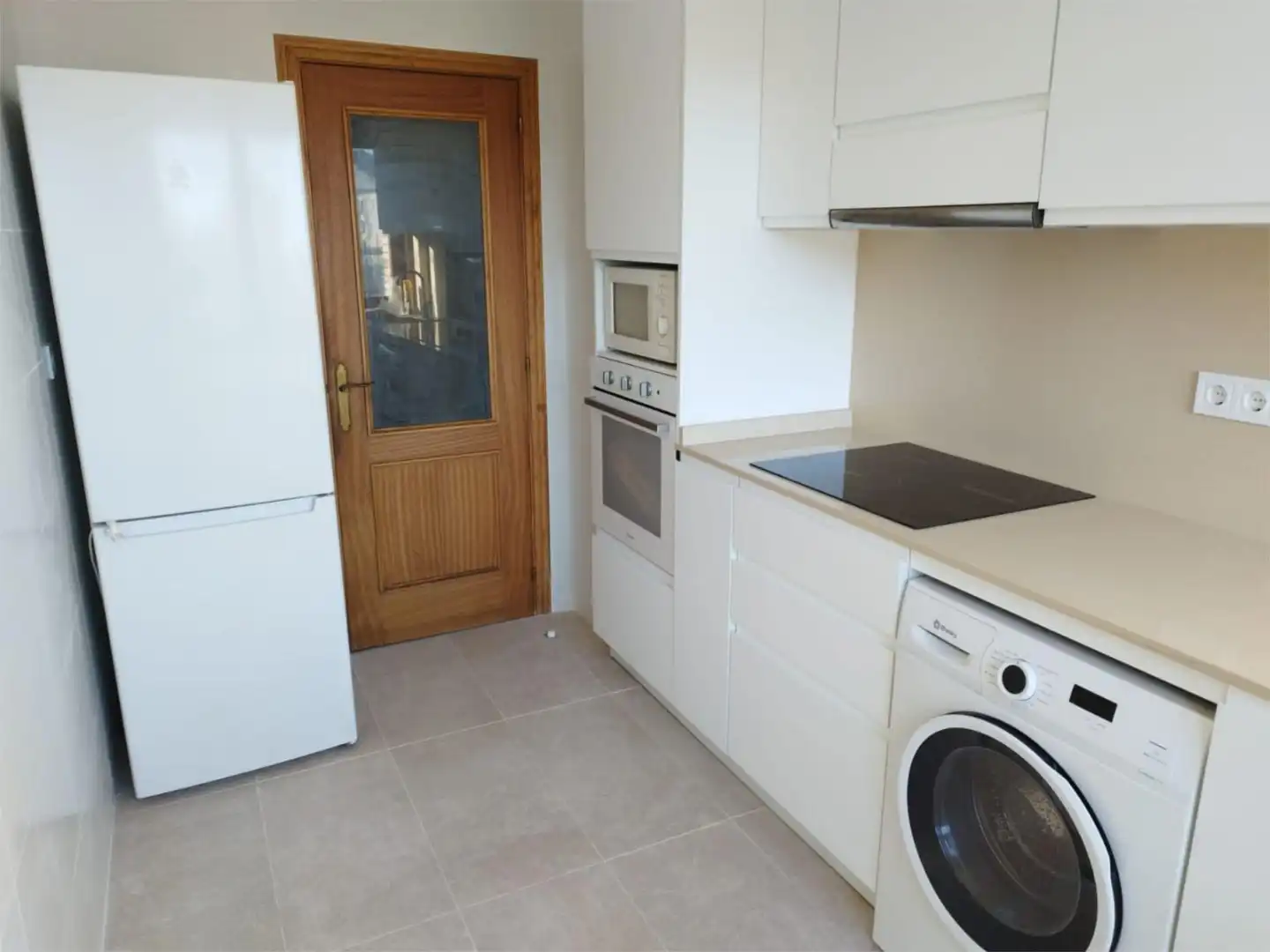 Cuina de Apartament de lloguer en Santander amb Calefacció, Parquet i Terrassa