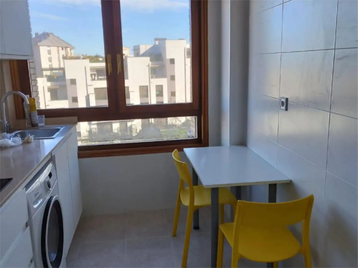 Cuina de Apartament de lloguer en Santander amb Calefacció, Parquet i Terrassa