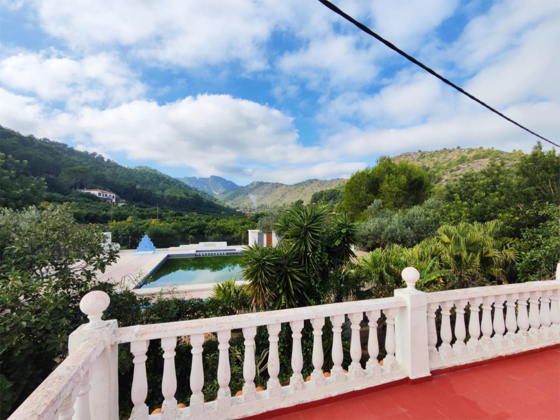 Casa o chalet en venta en Carrer Mancomunitat, 18, Favara Vista exterior de Casa o chalet en venta en Favara con Terraza y Piscina