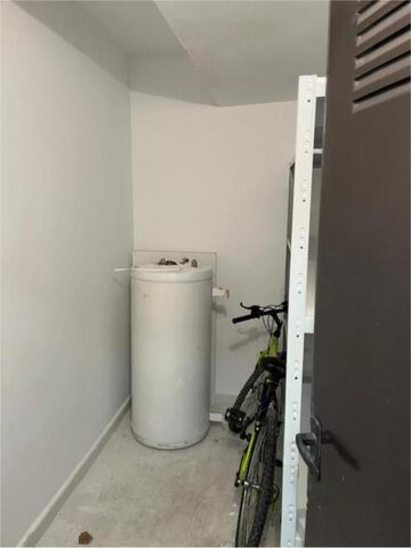 Box room to rent in Ocaña