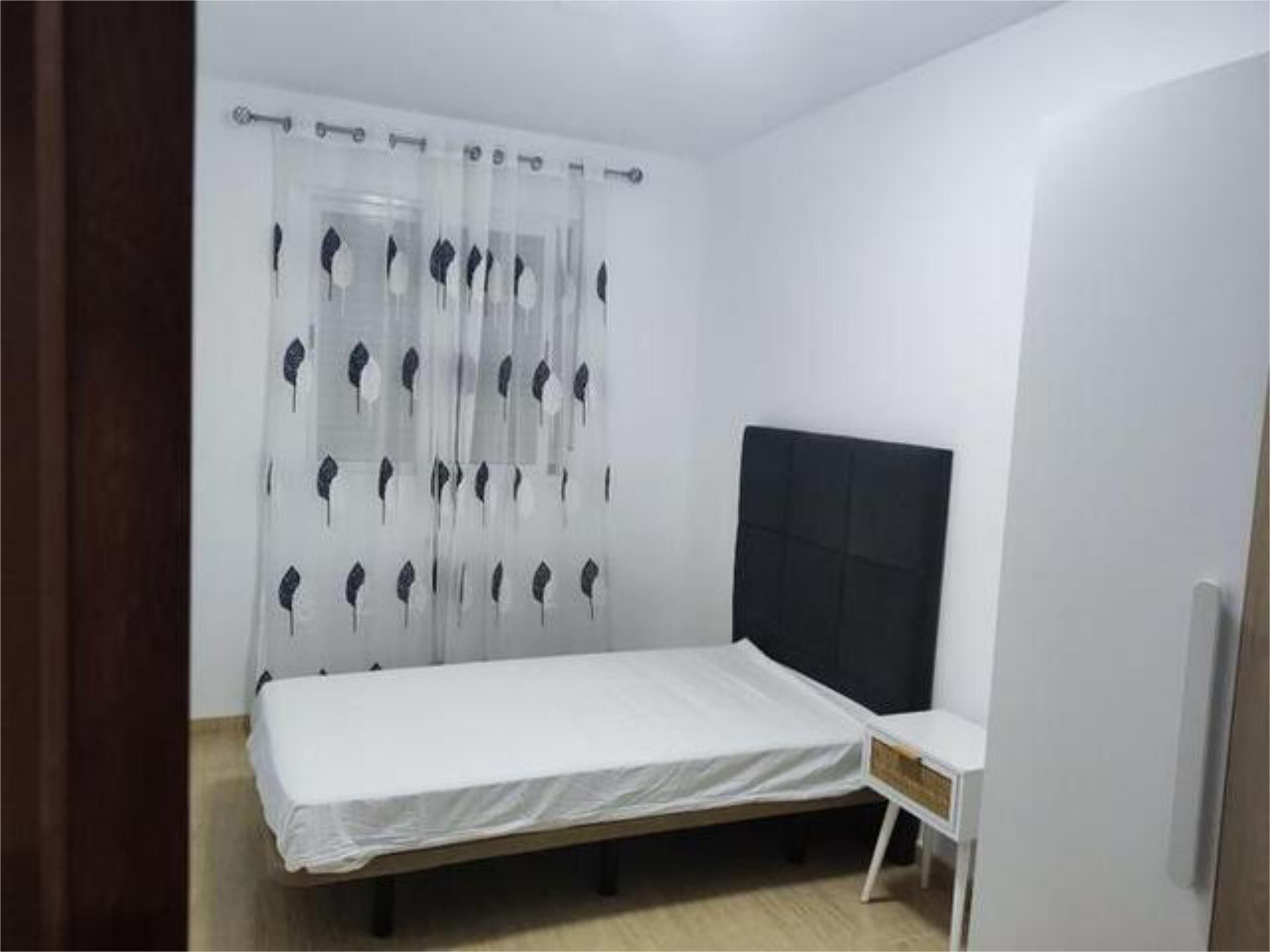 Bedroom of Flat to rent in Roquetas de Mar  with Terrace and Furnished