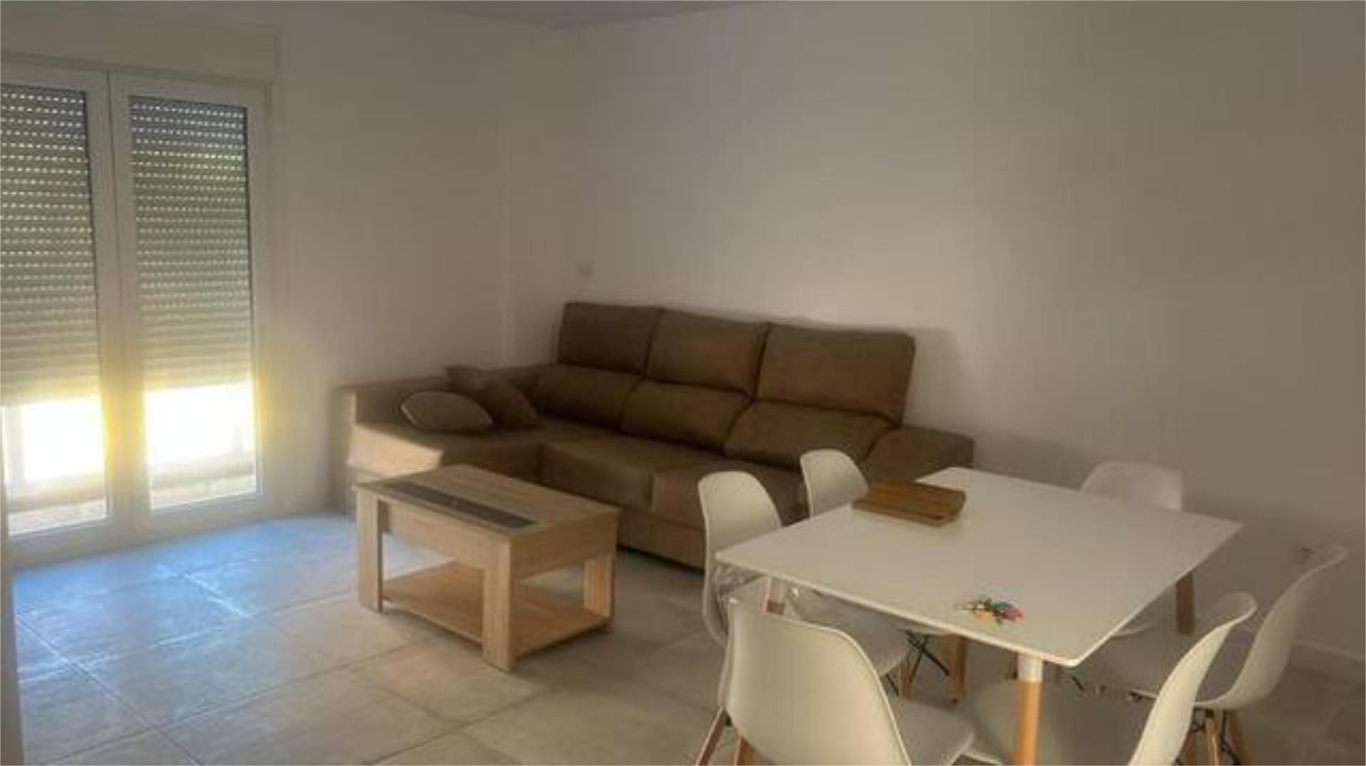 Sala d'estar de Apartament de lloguer en Roquetas de Mar
