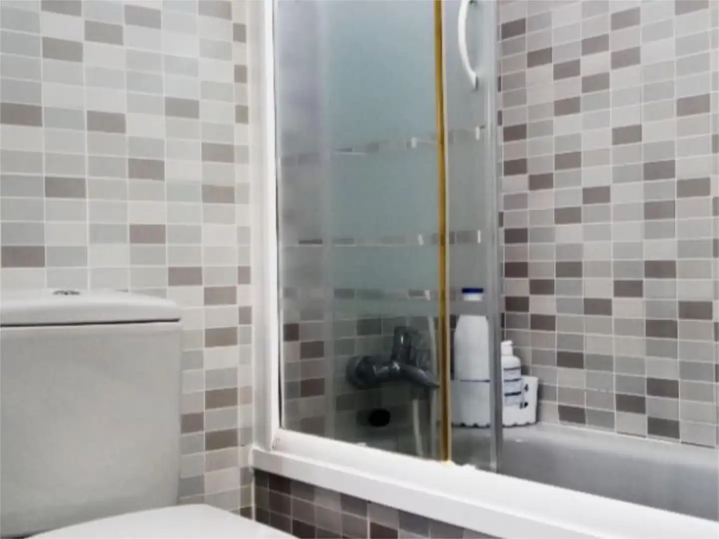 Badezimmer von Wohnung zum Verkauf in Arroyomolinos (Madrid) mit Klimaanlage, Terrasse und Schwimmbad