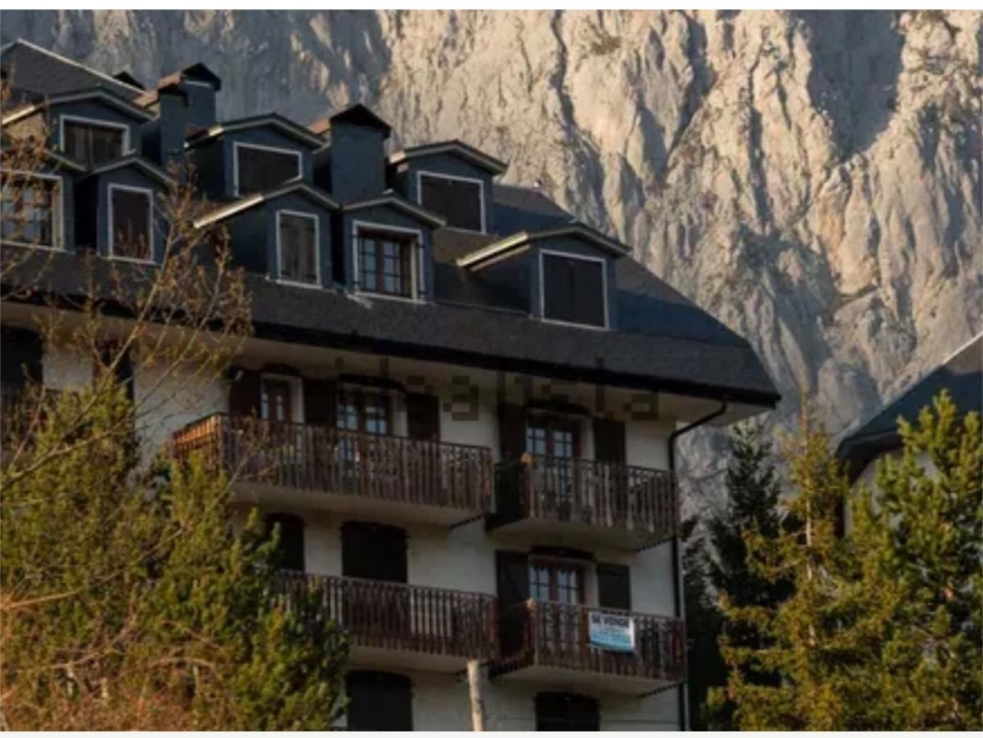 Flat to rent in Plaza de Formigal, 6, Sallent de Gállego Exterior view of Flat to rent in Sallent de Gállego with Heating, Terrace and Storage room