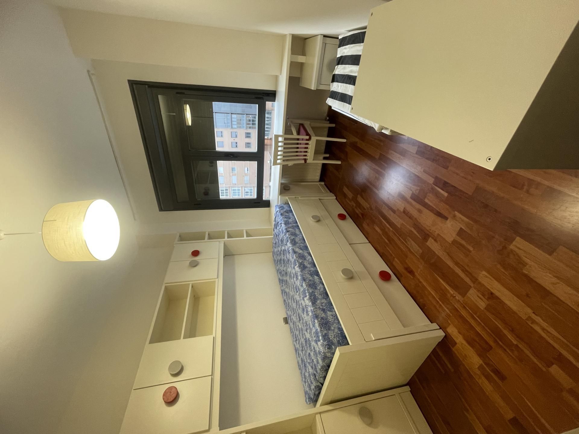 Flat to share in Poligono UZP0103 Ensanche Vallecas, Ensanche de Vallecas - La Gavia Bedroom of Flat to share in Madrid Capital with Air Conditioner, Heating and Parquet flooring