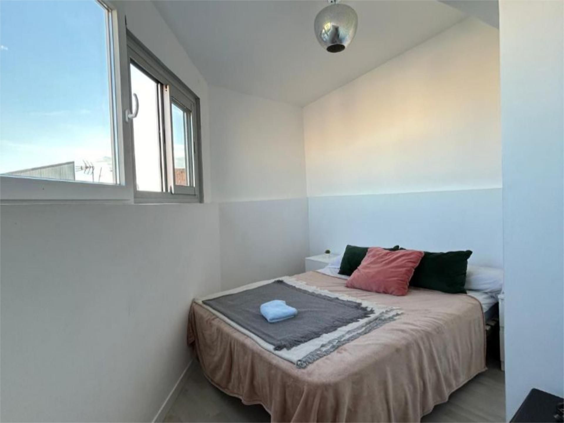 Single-family semi-detached to share in Carrer de Sardenya, 5, La Maurina Bedroom of Single-family semi-detached to share in Terrassa