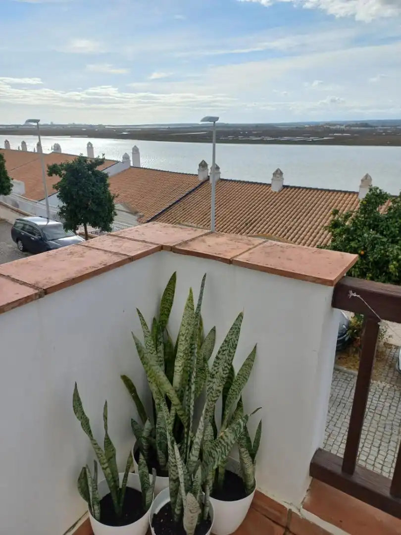 Casa adosada en venda a Calle Islas Baleares, 32, Ayamonte ciudad Jardí de Casa adosada en venda en Ayamonte amb Terrassa, Balcó i Piscina comunitària