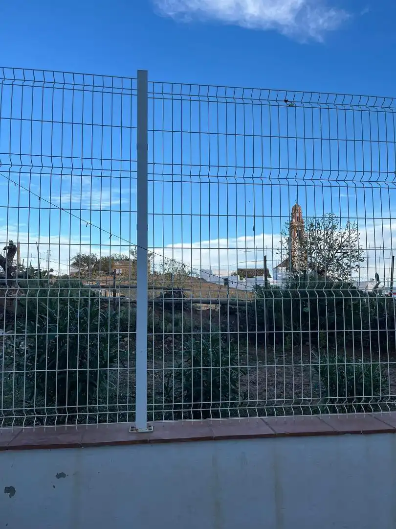 Casa adosada en venda a Calle Islas Baleares, 32, Ayamonte ciudad Casa adosada en venda en Ayamonte amb Terrassa, Balcó i Piscina comunitària