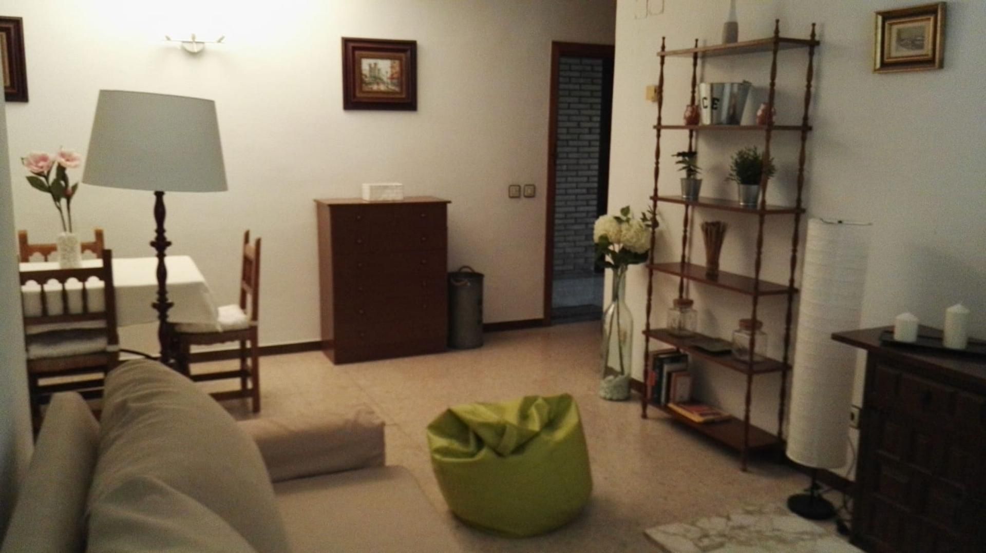 Living room of Flat for sale in  Sevilla Capital  with Air Conditioner, Heating and Private garden