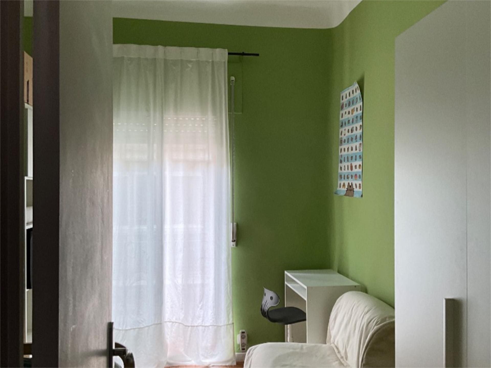 Flat to share in Calle de Felipe Campos, 20, El Viso Bedroom of Flat to share in Madrid Capital with Heating, Furnished and Balcony