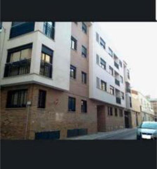 Garage to rent in Benetússer, Valencia - image 1 Photo 1 of Garage to rent in Benetússer, Valencia