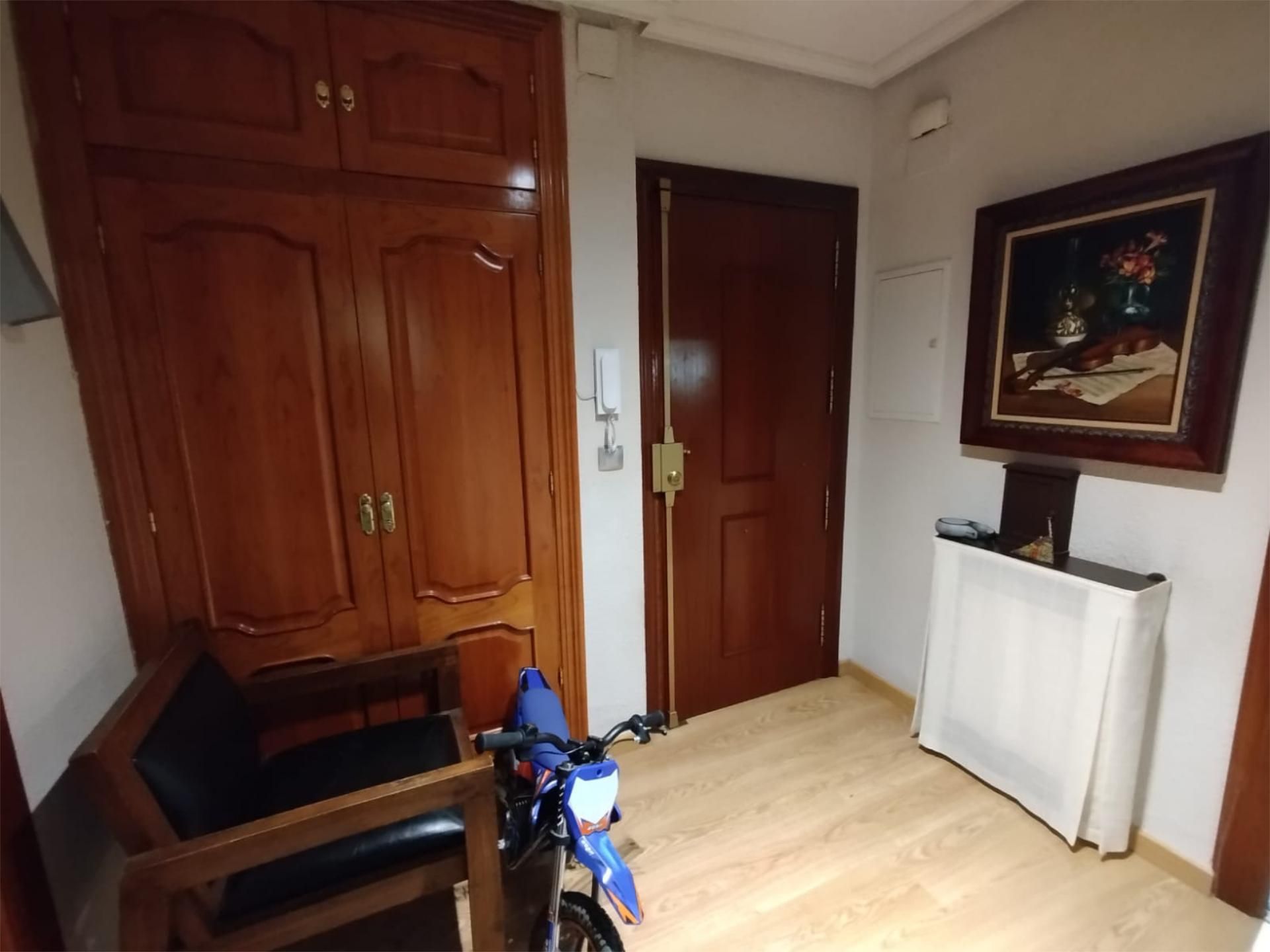 Flat for sale in Calle del Pintor Carmelo Palomino, 10, Peñamefecit - Avda Barcelona Flat for sale in Jaén Capital with Air Conditioner and Balcony