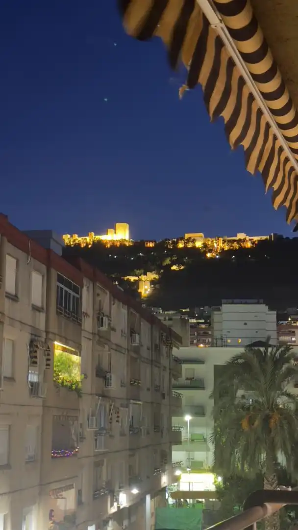 Wohnung zum Verkauf in Calle del Pintor Carmelo Palomino, 10, Peñamefecit - Avda Barcelona Außenansicht von Wohnung zum Verkauf in Jaén Capital mit Klimaanlage und Balkon