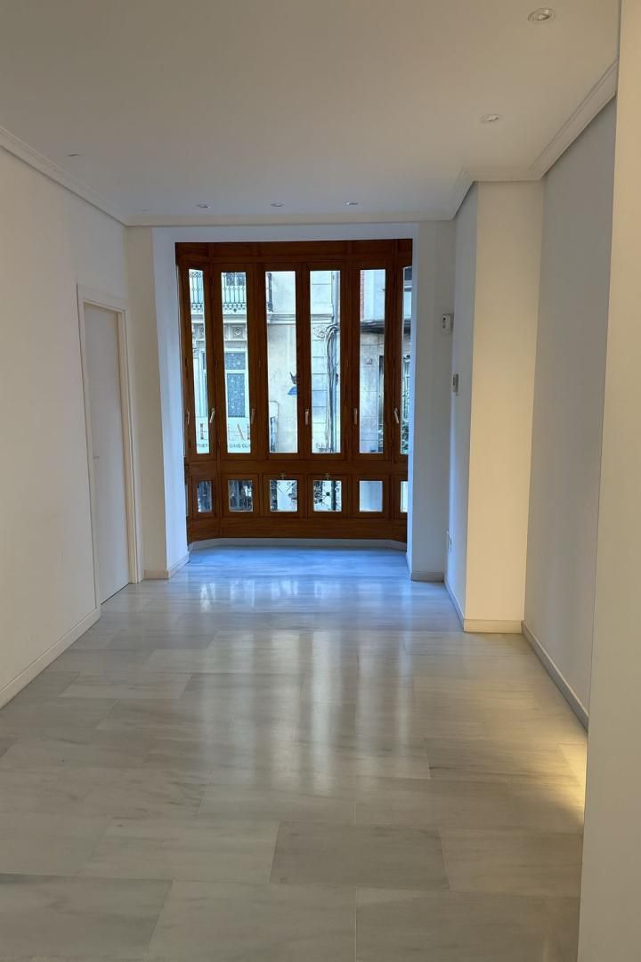 Office to rent in  Valencia Capital