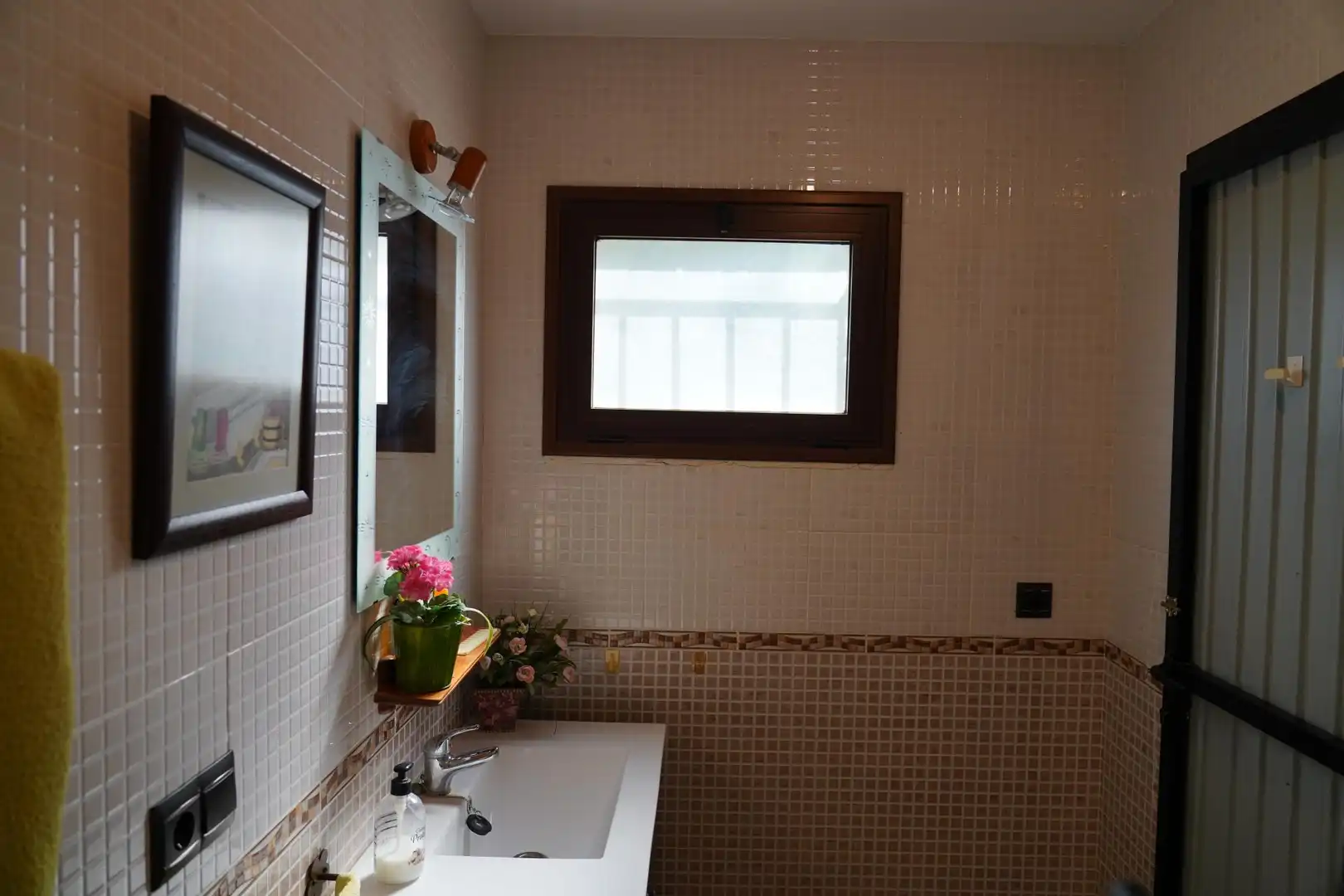 Bany de Casa o xalet en venda en Huétor Tájar amb Aire condicionat, Terrassa i Piscina