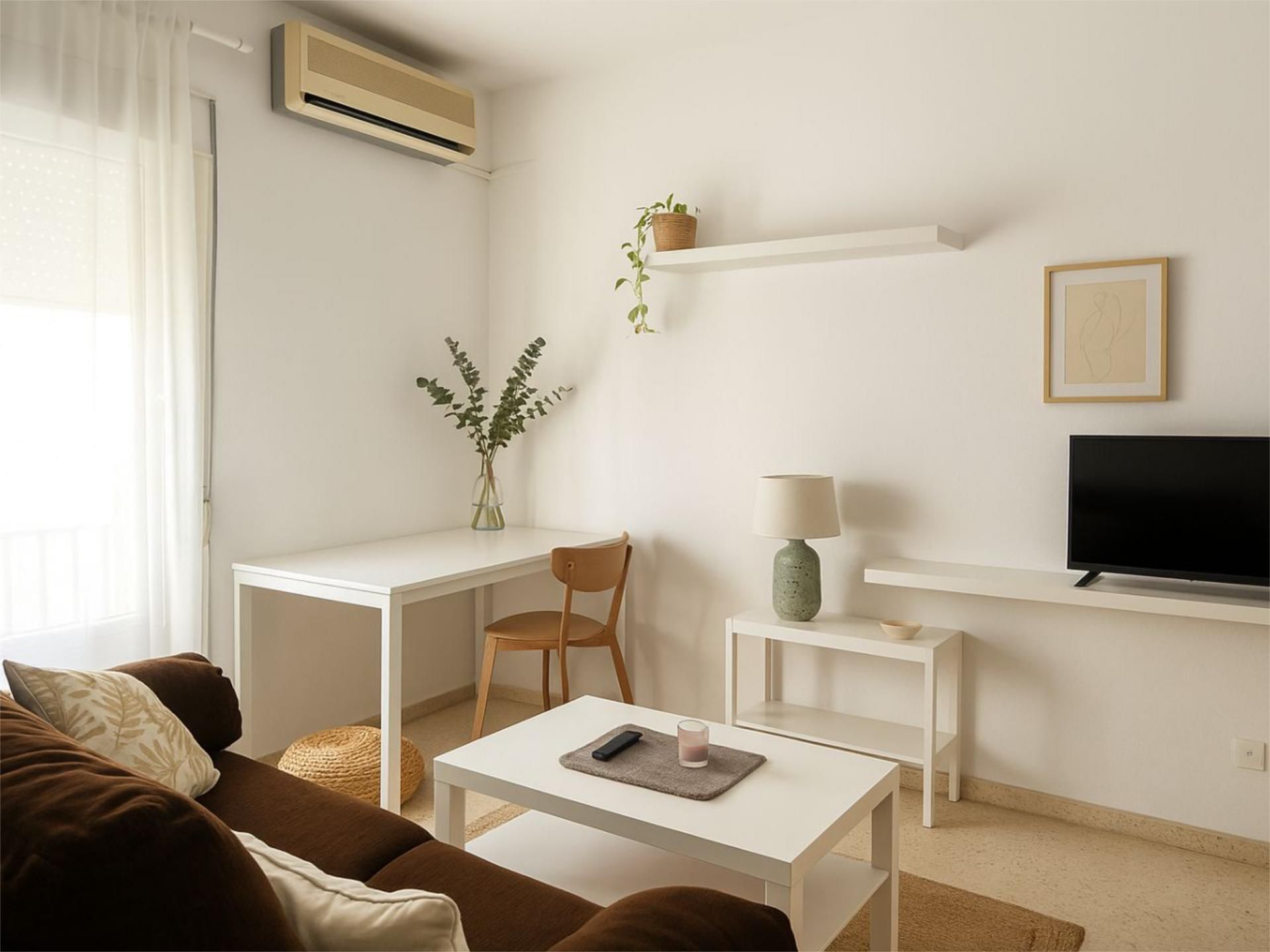 Flat to rent in Calle Mosquera de Figueroa, 1, Triana Oeste Living room of Flat to rent in Sevilla Capital with Air Conditioner and Terrace