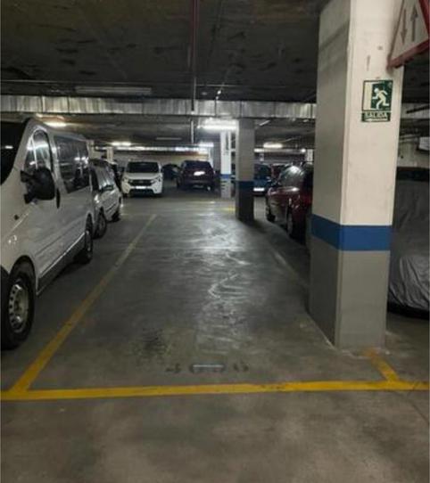 Photo 2 of Garage to rent in Los Castillejos - La Trinidad, Málaga