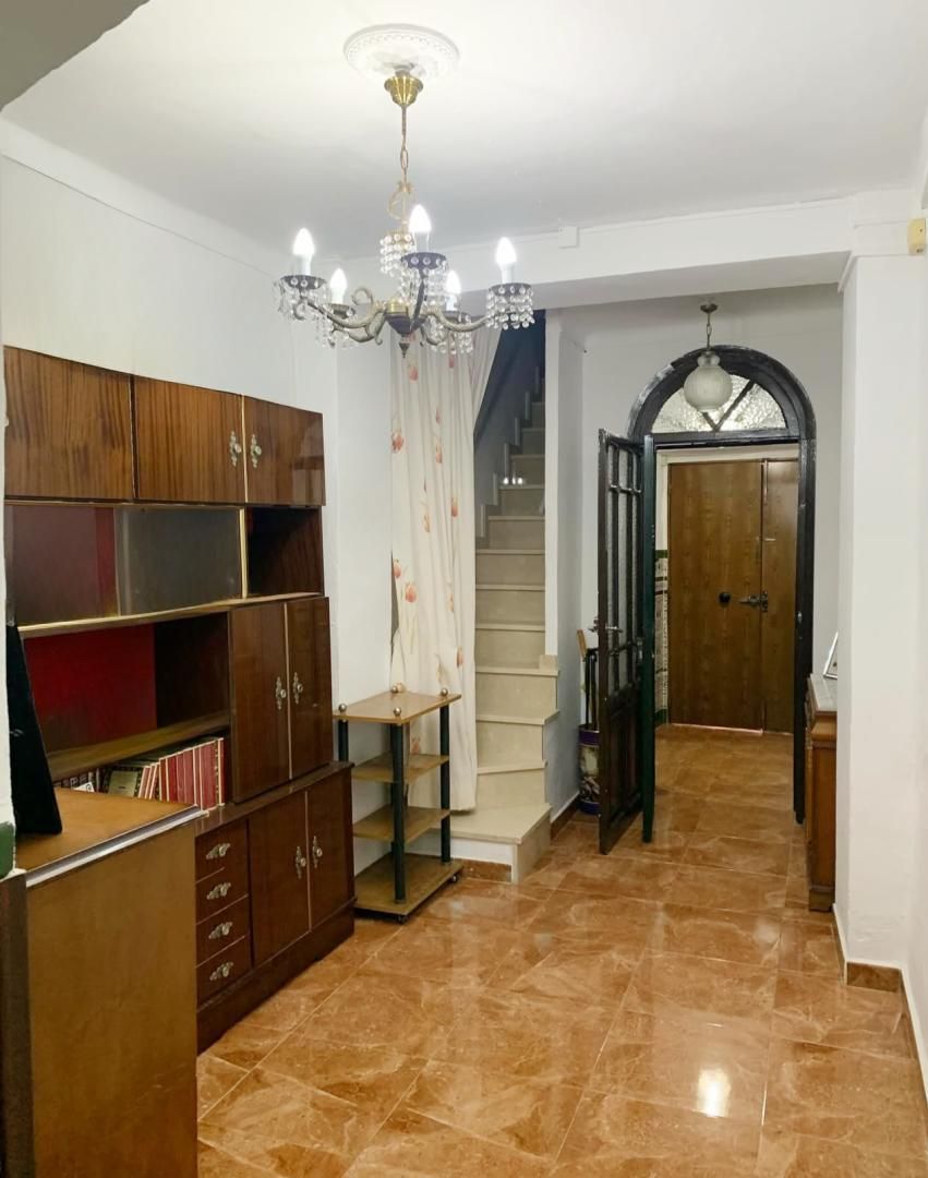 Casa adosada en venda a Calle Castelar, 70, Cantillana Casa adosada en venda en Cantillana amb Balcó
