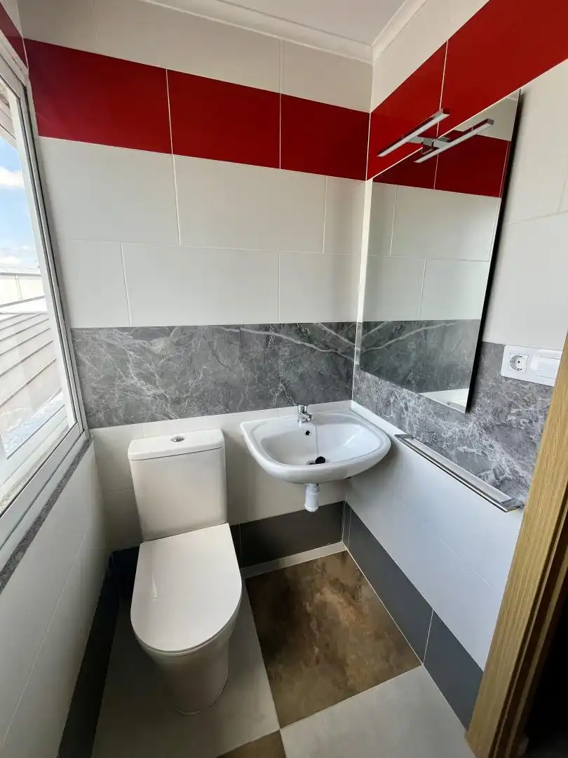 Flat for rent in Rúa dos Artesáns, 23, Parroquias del Oeste Bathroom of Flat for rent in Lugo with Heating, Storage room and Furnished