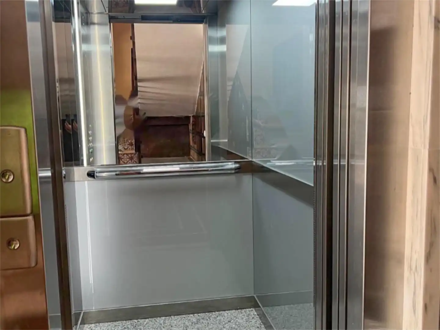 Wohnung zum Verkauf in Paseo Marítimo Rey de España, 61, Playa de los Boliches Badezimmer von Wohnung zum Verkauf in Fuengirola mit Klimaanlage, Terrasse und Balkon