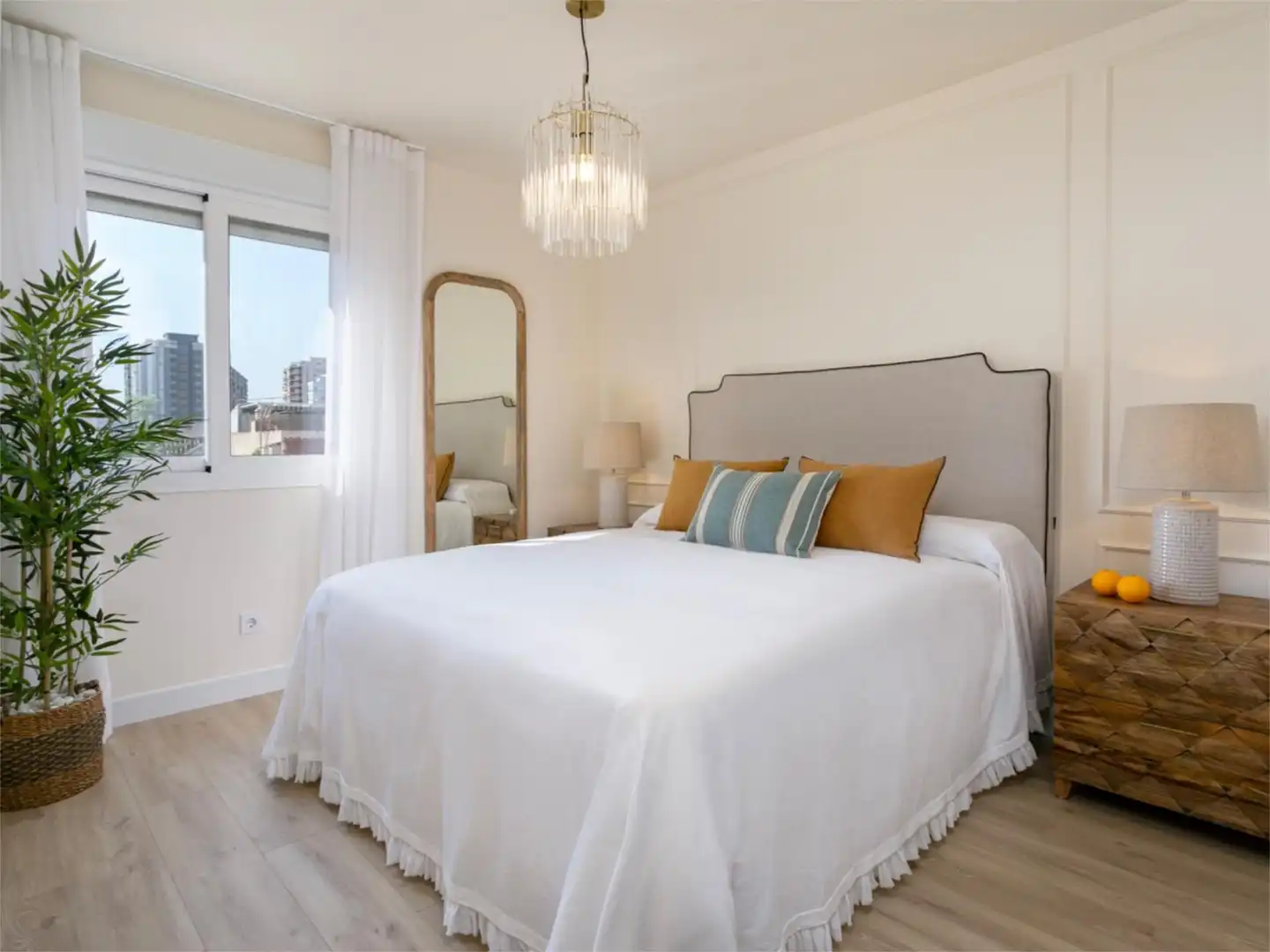 Wohnung zum Verkauf in Paseo Marítimo Rey de España, 61, Playa de los Boliches Schlafzimmer von Wohnung zum Verkauf in Fuengirola mit Klimaanlage, Terrasse und Balkon