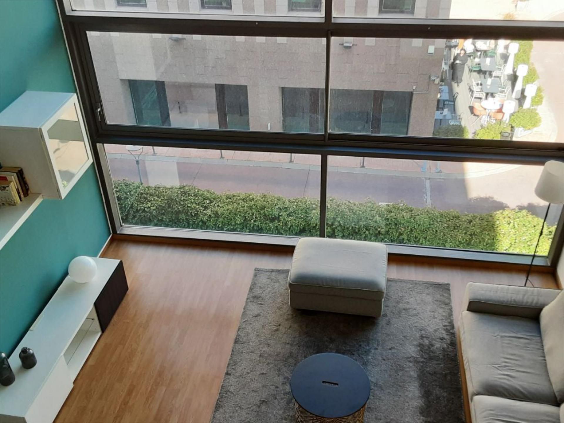 Pis de lloguer a Calle Antonio Suárez, 10, Reyes Católicos Sala d'estar de Pis de lloguer en Alcalá de Henares amb Aire condicionat