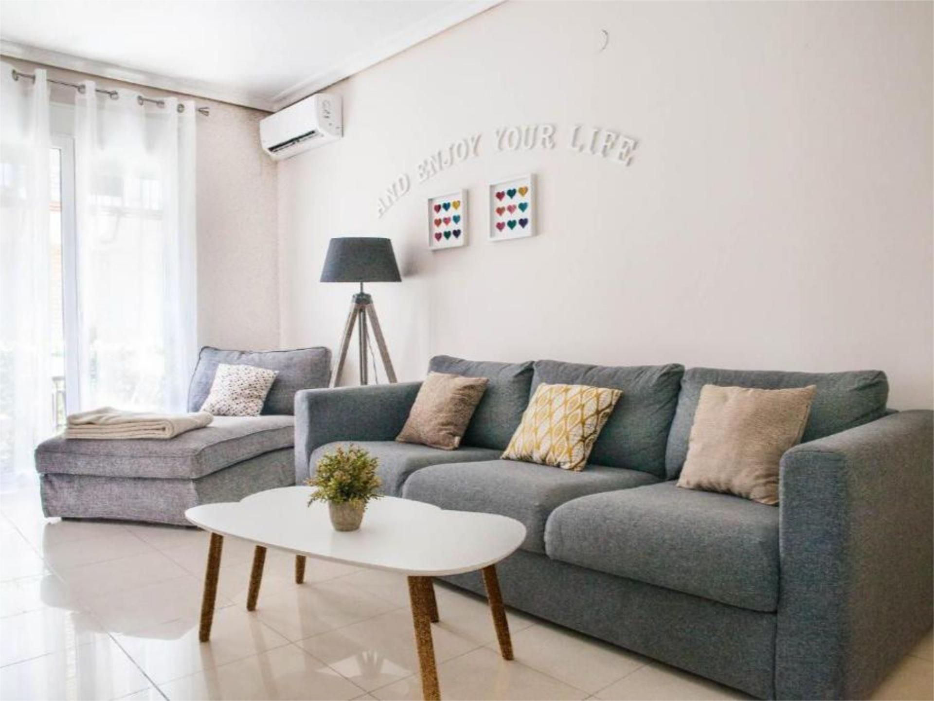 Flat for sale in Calle Ángel de Saavedra, 4, Córdoba Capital Living room of Flat for sale in Córdoba Capital with Air Conditioner, Terrace and Balcony